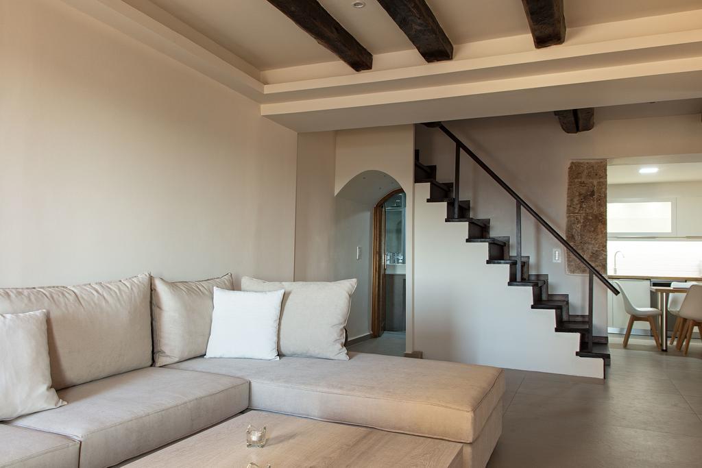 Ocean Waves Hotel Chania  Exterior photo